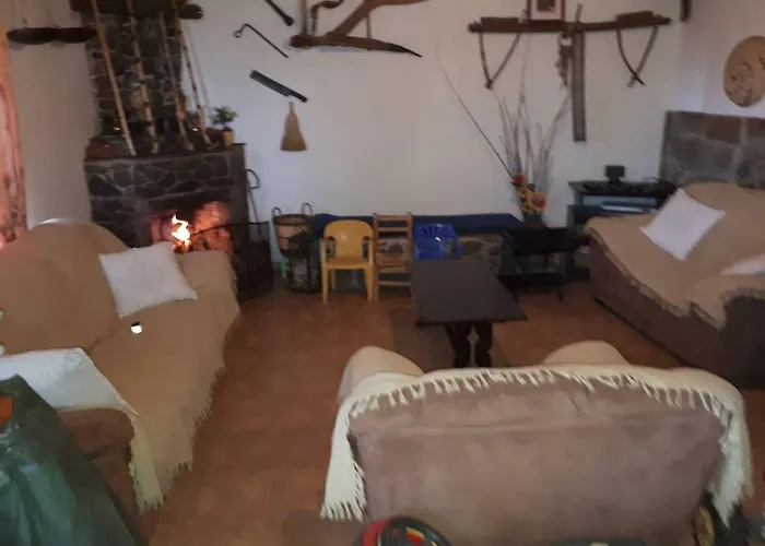 Agrompelo House